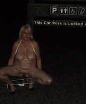 Free porn pics of EXPOSING MYSELF UK MATURE SAMANTHA  8 of 22 pics