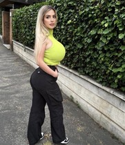 Free porn pics of VALENTINA Big tits Boobs Cleavage Goddess WANK-FILE #8 37 of 60 pics