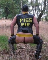 Free porn pics of kinky pig 22 of 30 pics