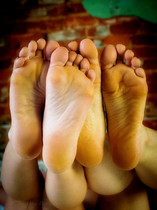 Free porn pics of thefootshow (Part 2) 13 of 500 pics