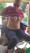 Free porn pics of Lori gives me a nice look at her tits yesterday.  63 of 111 pics