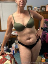 Free porn pics of Ultimate mombod 20 of 309 pics
