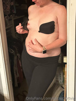 Free porn pics of Ultimate mombod 71 of 309 pics