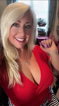 Free porn pics of Busty Cougar  88 of 126 pics