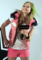 Free porn pics of Avril Lavigne. 17 of 100 pics