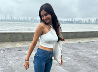Free porn pics of Clothed but sexy bluejean babes 3 26 of 259 pics