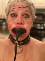 Free porn pics of White trash Anna 12 of 64 pics