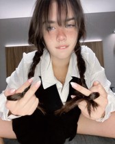Free porn pics of Sarah Bustani Big Tits 88 of 756 pics