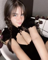 Free porn pics of Sarah Bustani Big Tits 89 of 756 pics