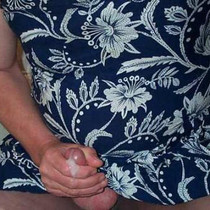 Free porn pics of Crossdressers releasing the tension 70 of 412 pics