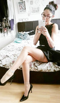 Free porn pics of Leggy moms on the bed 52 of 233 pics