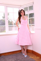 Free porn pics of Jessica Sin 43yo -Serves Vintage Vibes in A Pink Dress and Heels 13 of 180 pics