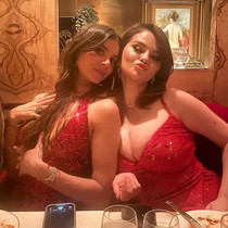 Free porn pics of Selena Gomez  1 of 127 pics