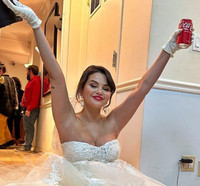 Free porn pics of Selena Gomez  64 of 127 pics