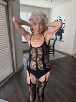 Free porn pics of Sexy granny Linda 22 of 96 pics