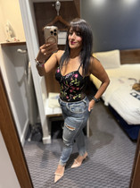 Free porn pics of Ravinda, Sexy UK Asian MILF Slut 1 of 64 pics