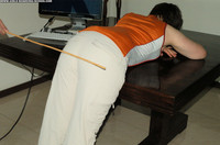 Free porn pics of ....,,,,.... SPANKING ,,,... 2 ....1000 PICS 18 of 1000 pics