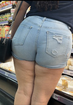 Free porn pics of puta dump  21 of 1000 pics