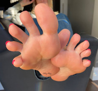 Free porn pics of Soley Toesy 35 of 131 pics