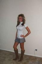 Free porn pics of Boots amateur nonnudity 7 of 371 pics