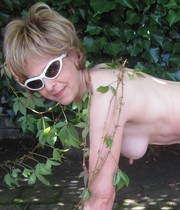 Free porn pics of British Mature Lady Bee 77 of 505 pics