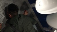 Free porn pics of Toilet and Pissoir Mix 08 (WARNING DELICIOUS SCAT INSIDE) 78 of 200 pics