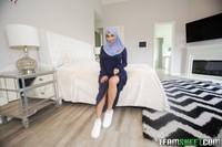 Free porn pics of Violet Myers - Childbearing Hijab Hips 8 of 344 pics