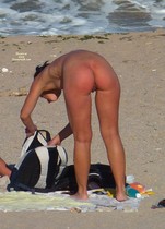 Free porn pics of Beach Ass 12 of 262 pics