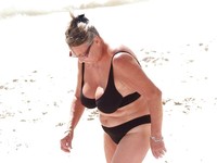 Free porn pics of Sexy grannies on beach 12 of 122 pics